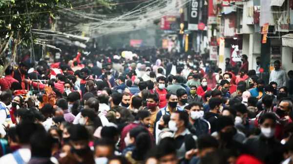 महाराष्ट्र में ओमिक्रॉन विस्फोट, एक दिन में 31 नए मामले, राज्य में 141 हुई संक्रमितों की संख्या महाराष्ट्र में ओमिक्रॉन विस्फोट, एक दिन में 31 नए मामले, राज्य में 141 हुई संक्रमितों की संख्या